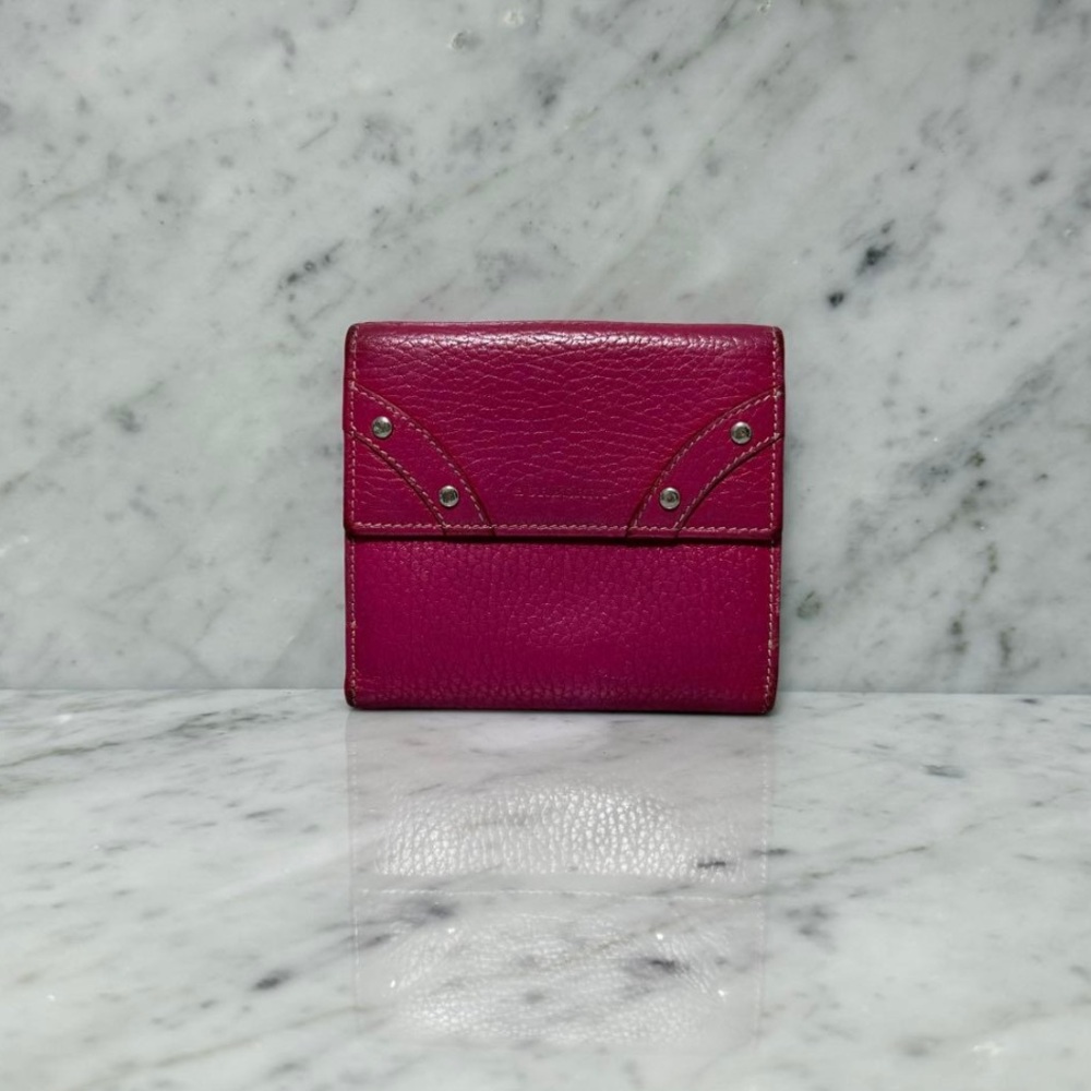 Burberry pink leather compact wallet - Picture 2 of 11